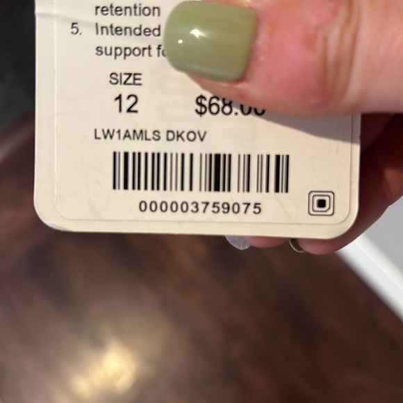 Lululemon In Your Pace Tank dark green NWT - Picture 6 of 6